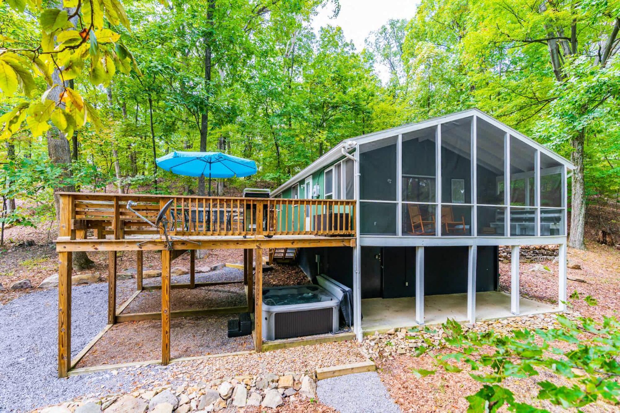 Modern W Fire Pit Deck, Grill & Hot Tub Βίλα Berkeley Springs Εξωτερικό φωτογραφία